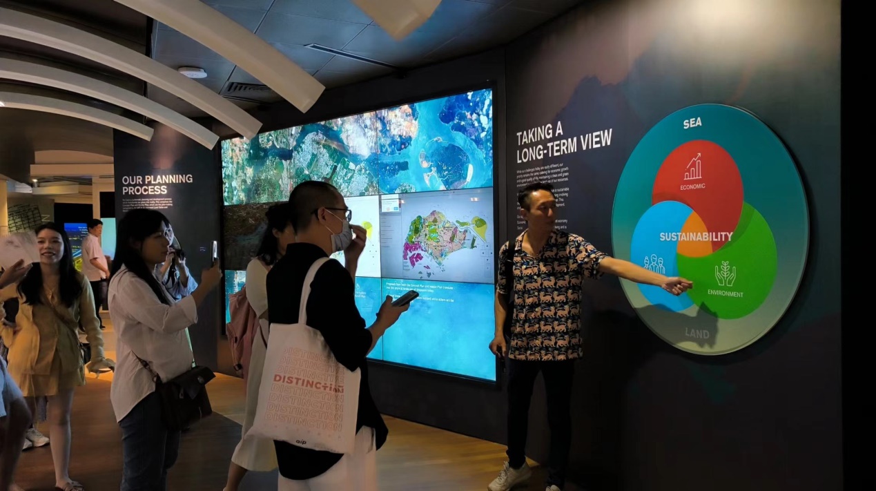 说明: ../Downloads/新加坡访学7天5.28-6.3照片收集1/访学照片/微信图片_20230605223311的副本3.jpg